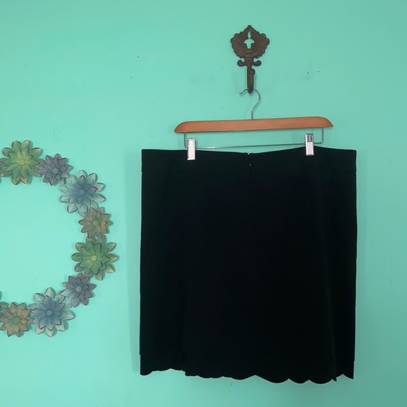 Loft-Skirt with 3 layers of scalloped edge - Picture 2 of 11